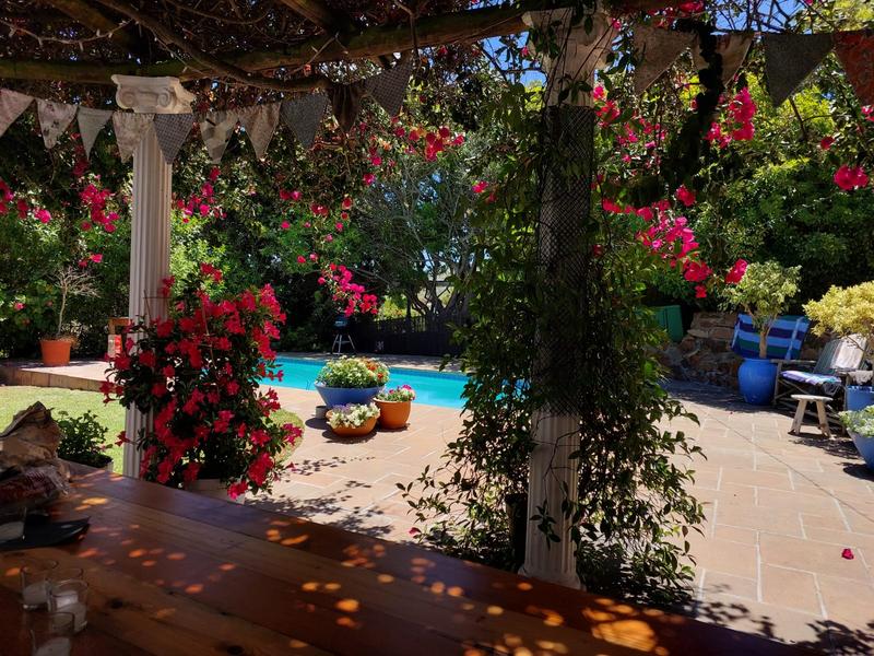 4 Bedroom Property for Sale in Clovelly Western Cape